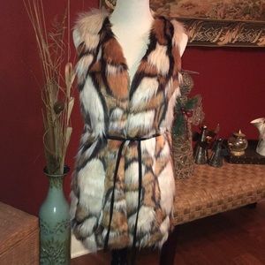 Lined fur vest with belt